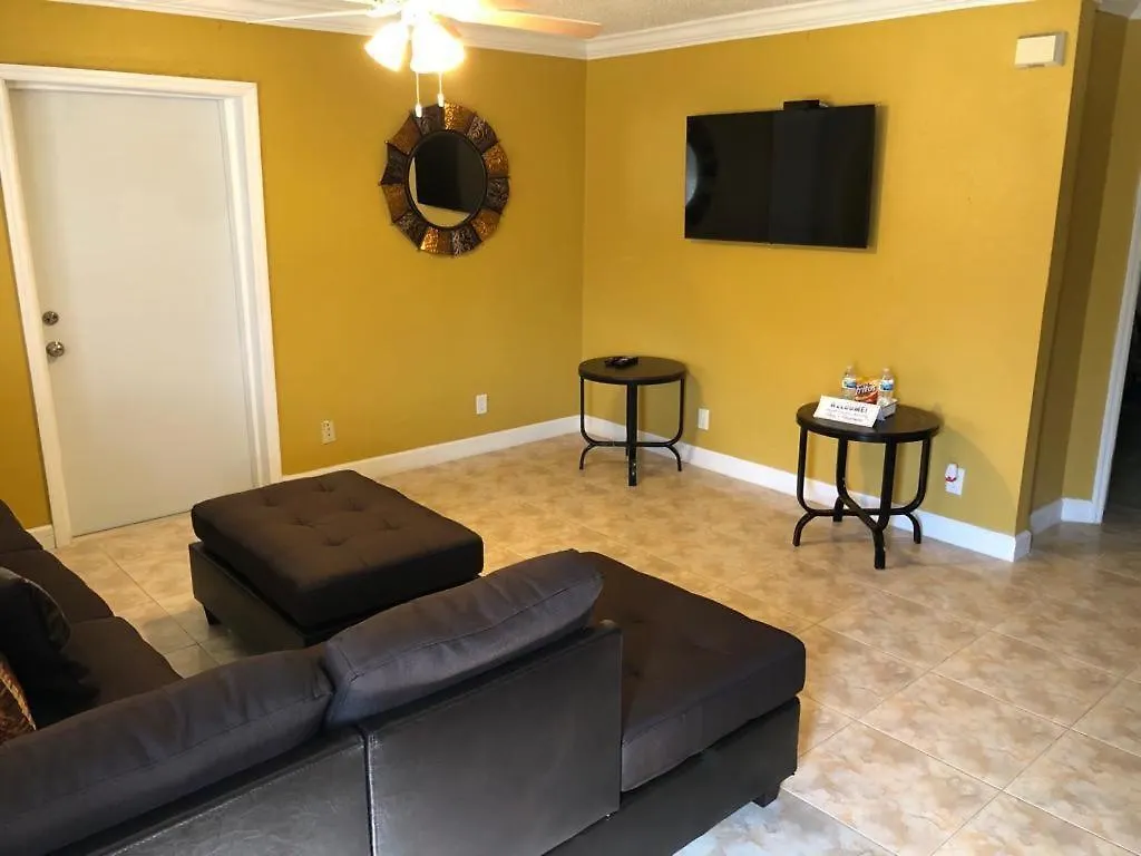 Shay'S Apartment Freeport Bahamas